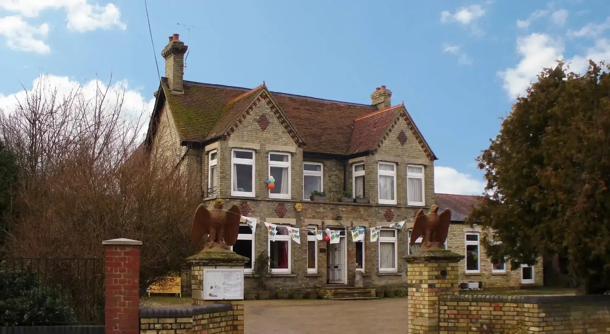 Welcome to Elmitt Academy